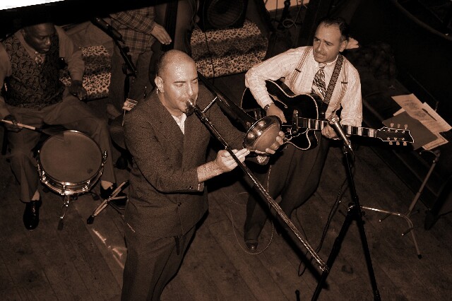 min 2006 10 31 latino 201 sepia